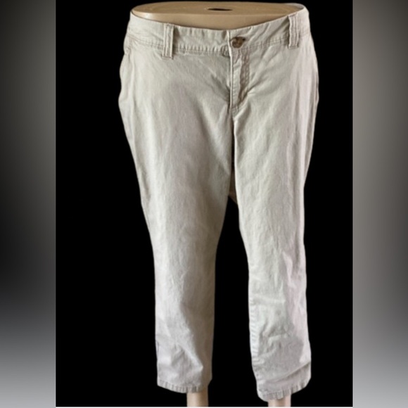 Old Navy Boyfriend cream/tan pants - Picture 1 of 7